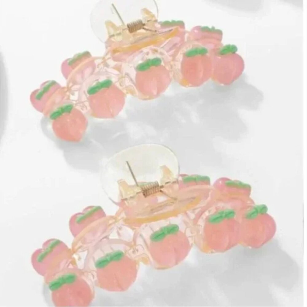 ⭐️ FREE Peach Fruit Hipster Hippie Artsy Trendy Modern Girly Hair Claw Clips Set